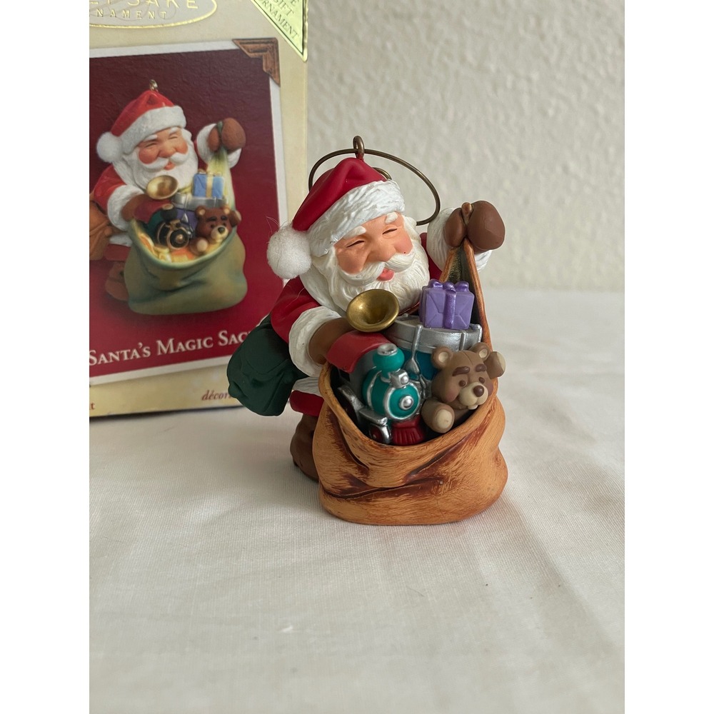 Hallmark Ornament Santa's Magic‎ Sack 2005 Red Excellent VIP Exclusive QXG4465